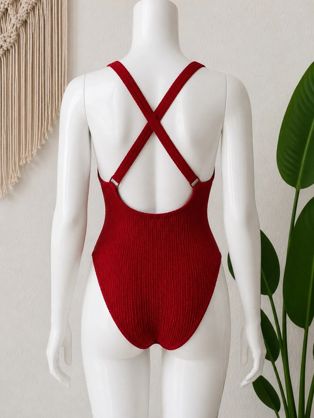 ✨ Old Navy Red Textured One Piece Swimsuit NWT Size M Resort Chic Style